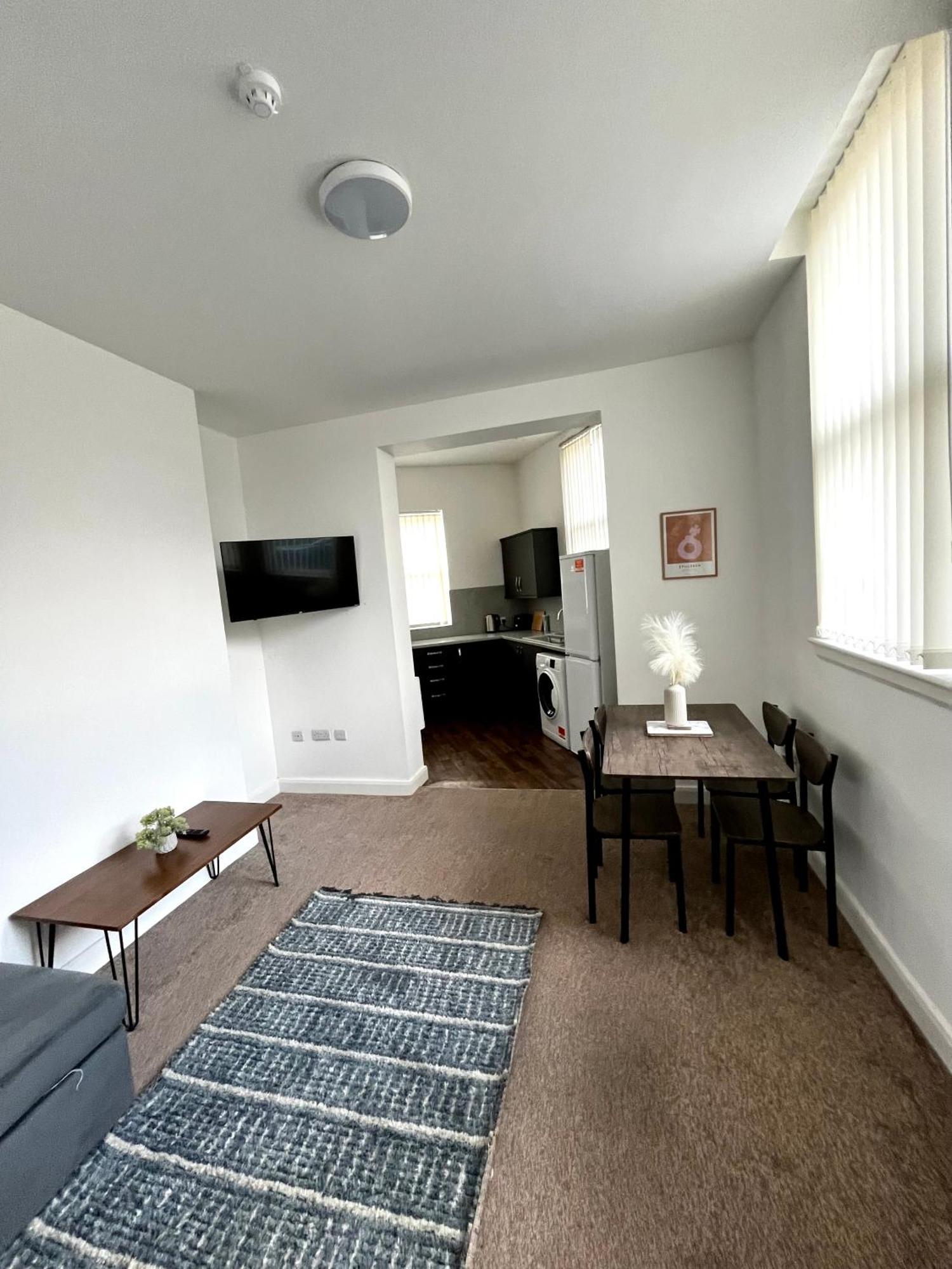 The Failsworth Collection - Stylish With Free Parking * Manchester