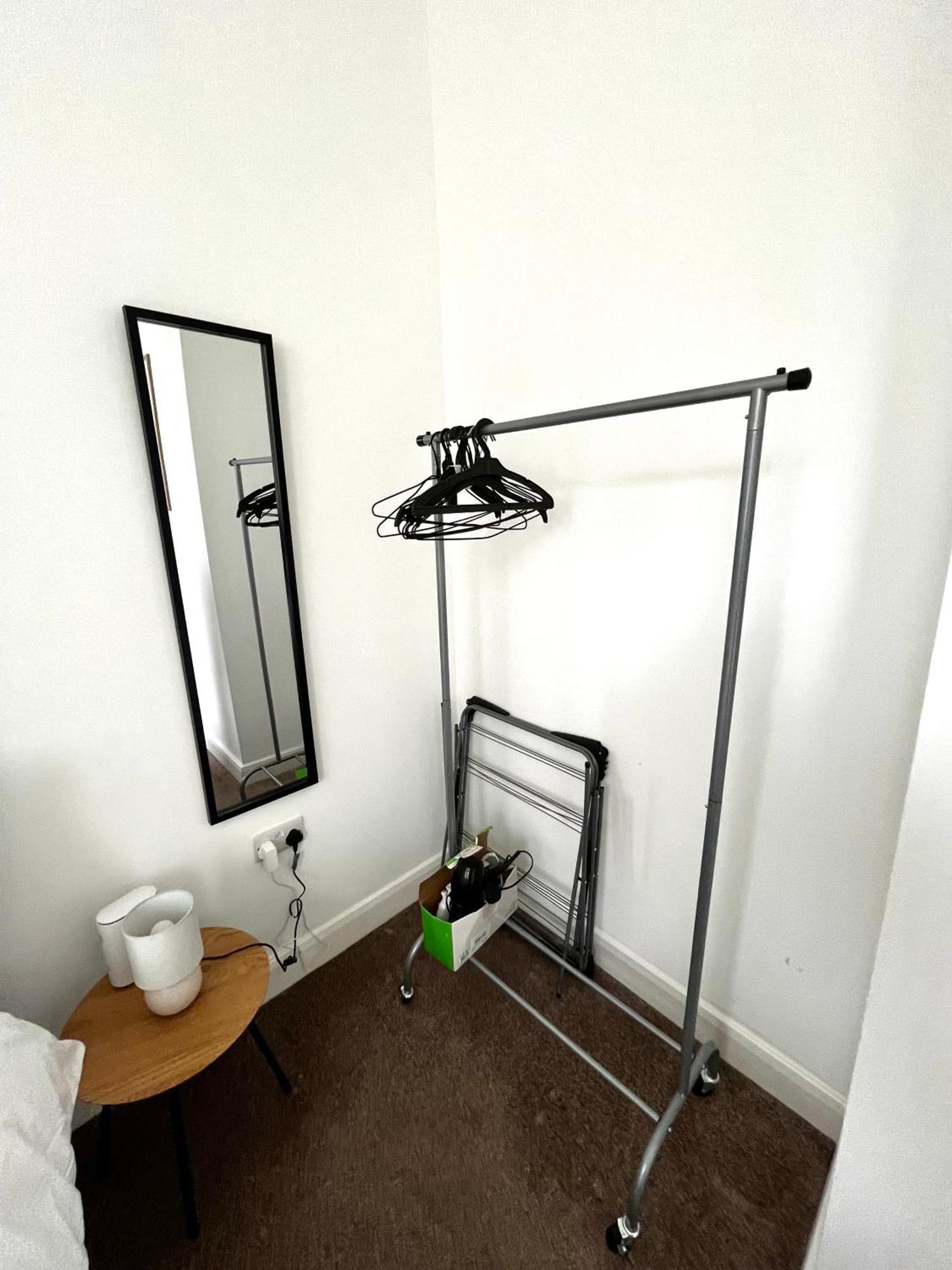 Apartment The Failsworth Collection - Stylish With Free Parking *