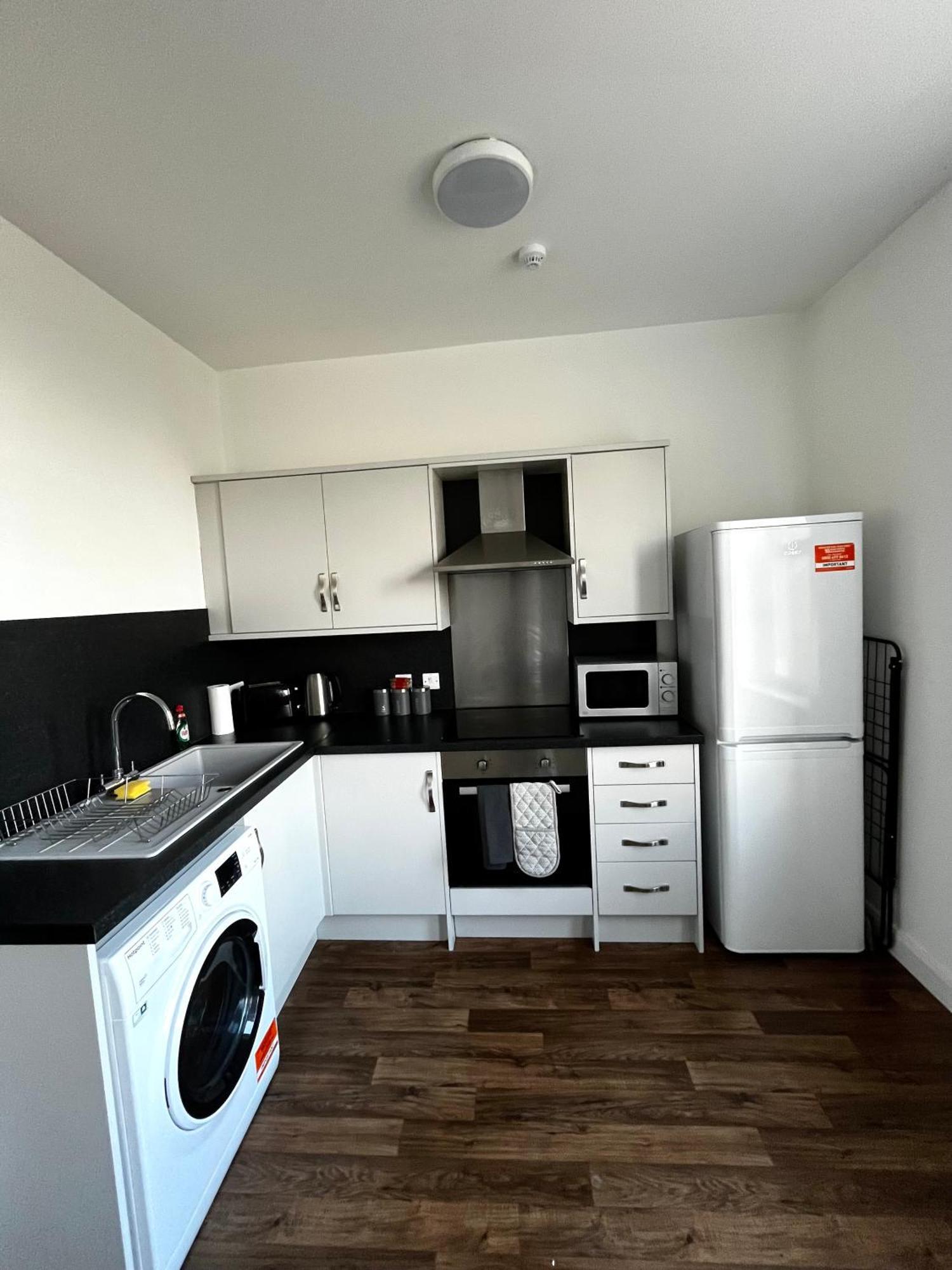 The Failsworth Collection - Stylish With Free Parking *