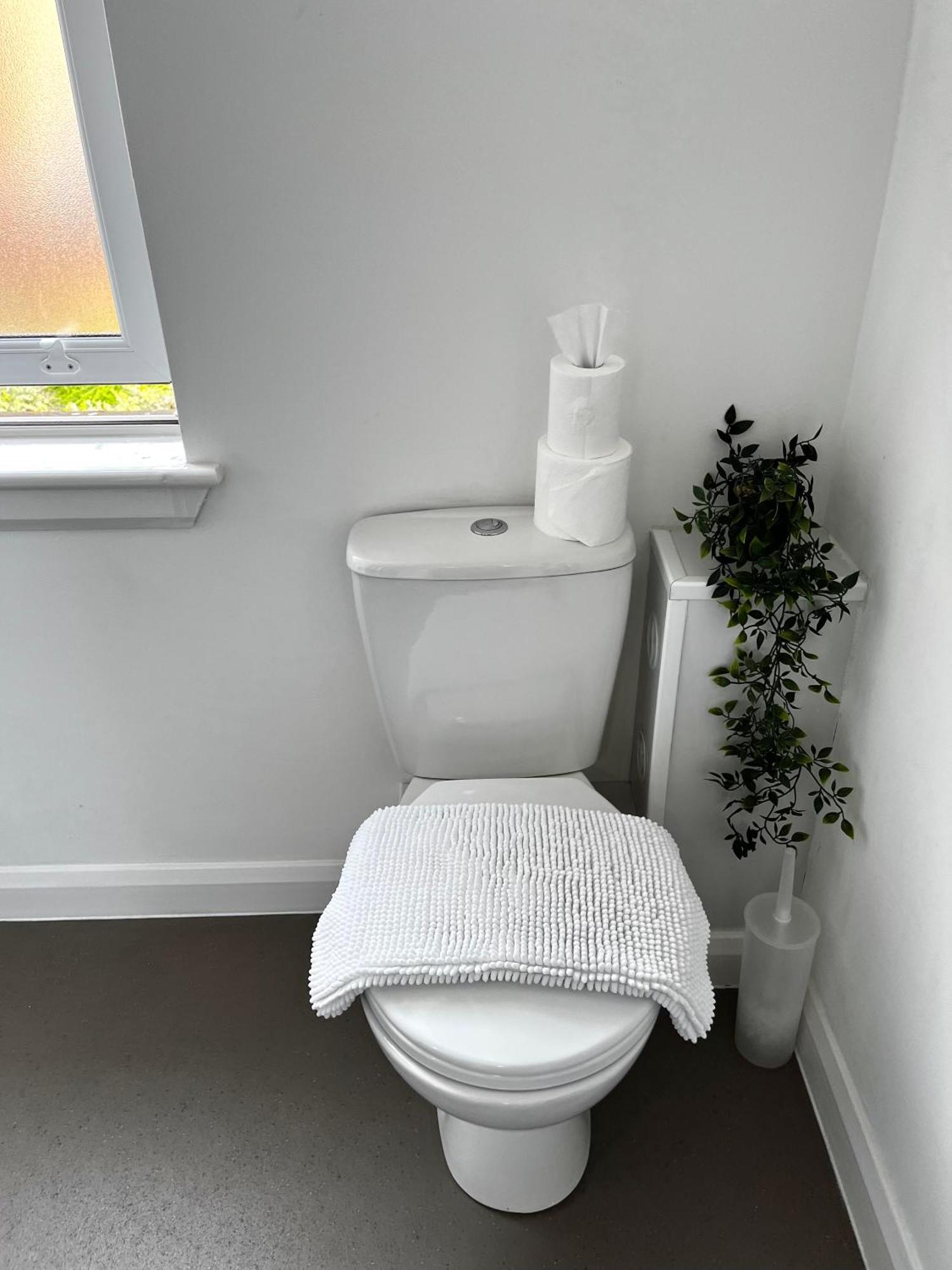 The Failsworth Collection - Stylish With Free Parking *
