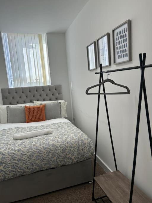The Failsworth Collection - Stylish With Free Parking * Manchester