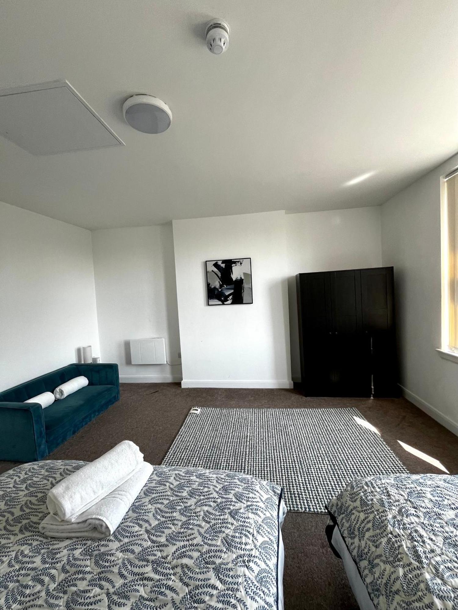 The Failsworth Collection - Stylish With Free Parking